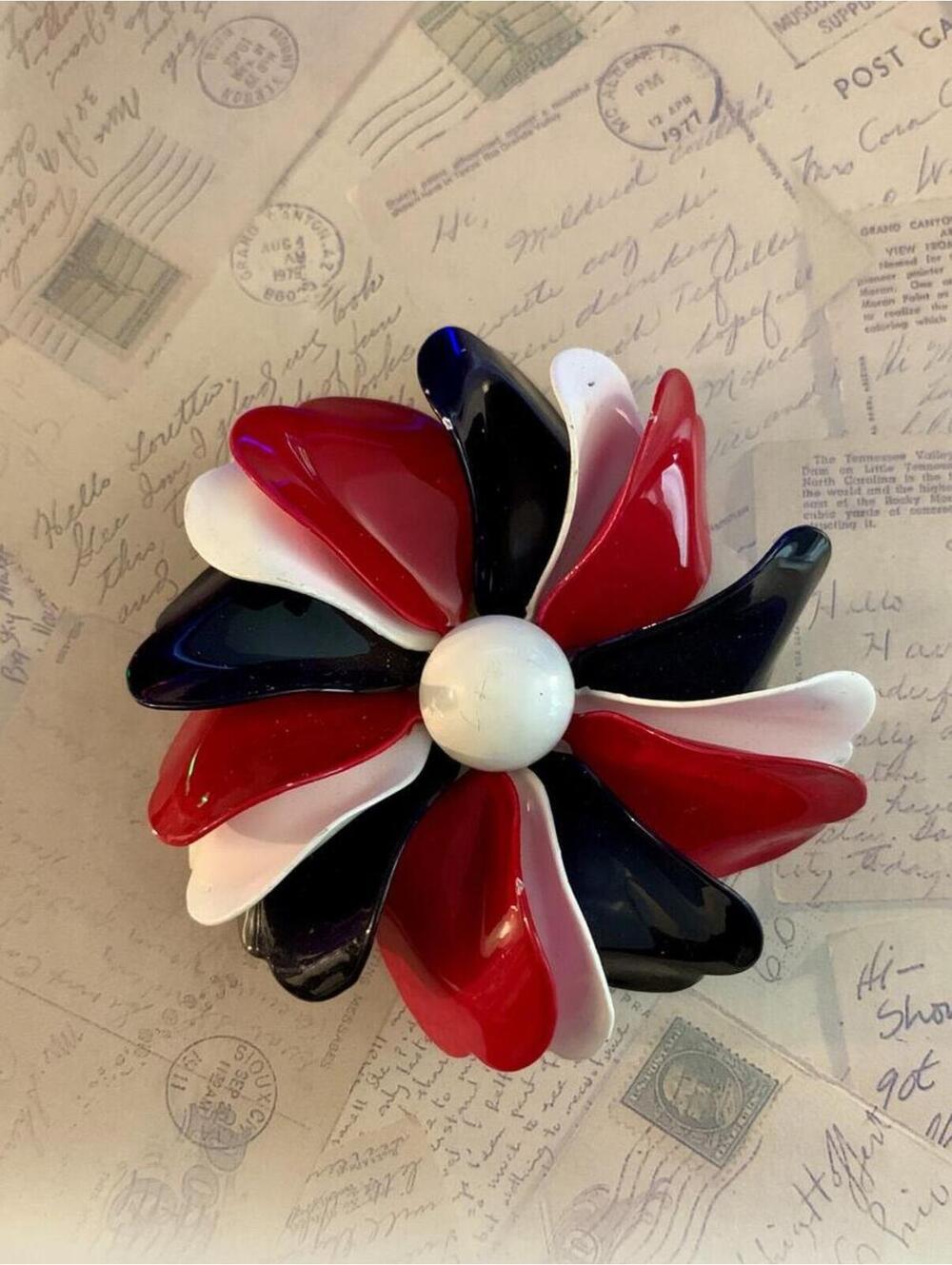Vintage 1960s Enamel Flower Brooch Pin Patriotic Red White Blue Pinwheel